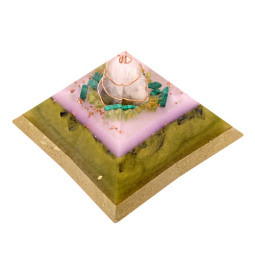 Orgonpyramide Cheops Handmade gross – 12 cm